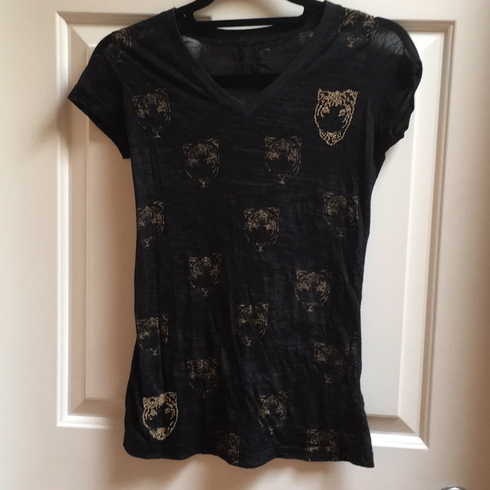 🔥3/$15🔥 Cool girls T-shirt